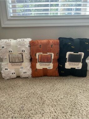 Halloween Costco throw blankets